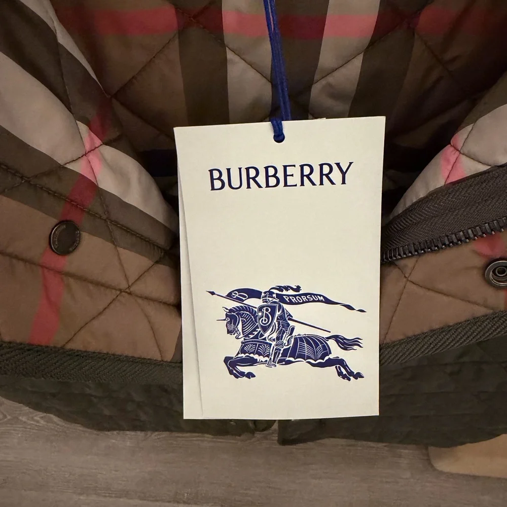 NWT Burberry Quilted Olive Green Vest - Picture 5 of 9
